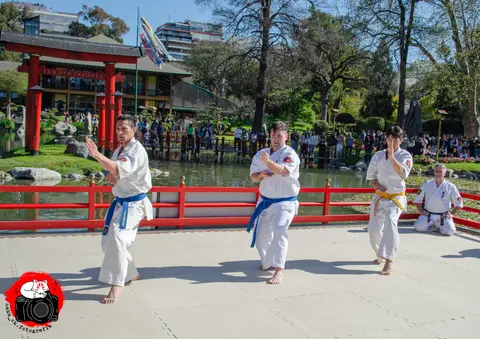 Demostración grupal de técnicas · Enbu en el Jardín Japonés 2024