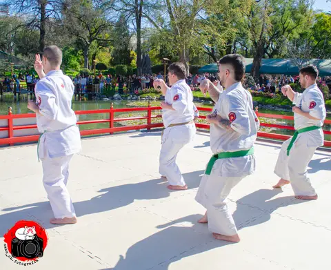 Demostración grupal de técnicas · Enbu en el Jardín Japonés 2024