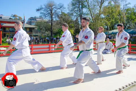 Demostración grupal de técnicas · Enbu en el Jardín Japonés 2024