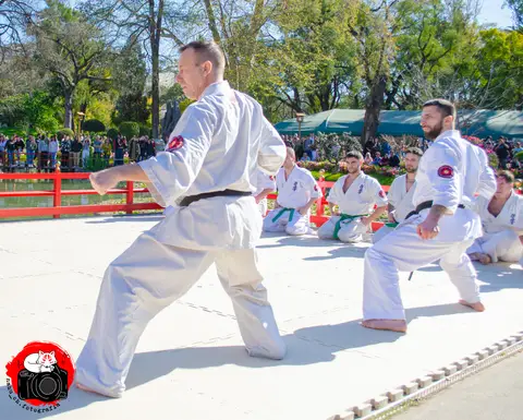 Demostración grupal de técnicas · Enbu en el Jardín Japonés 2024